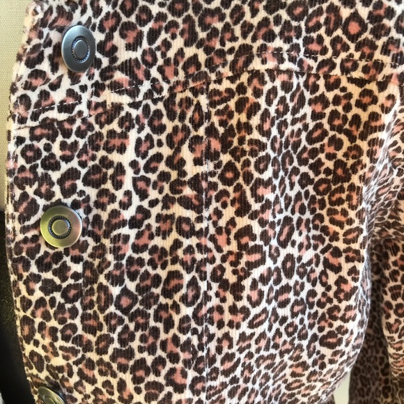 Corduroy Leopard Jacket w pockets Sz Med by Hannah - Picture 3 of 8
